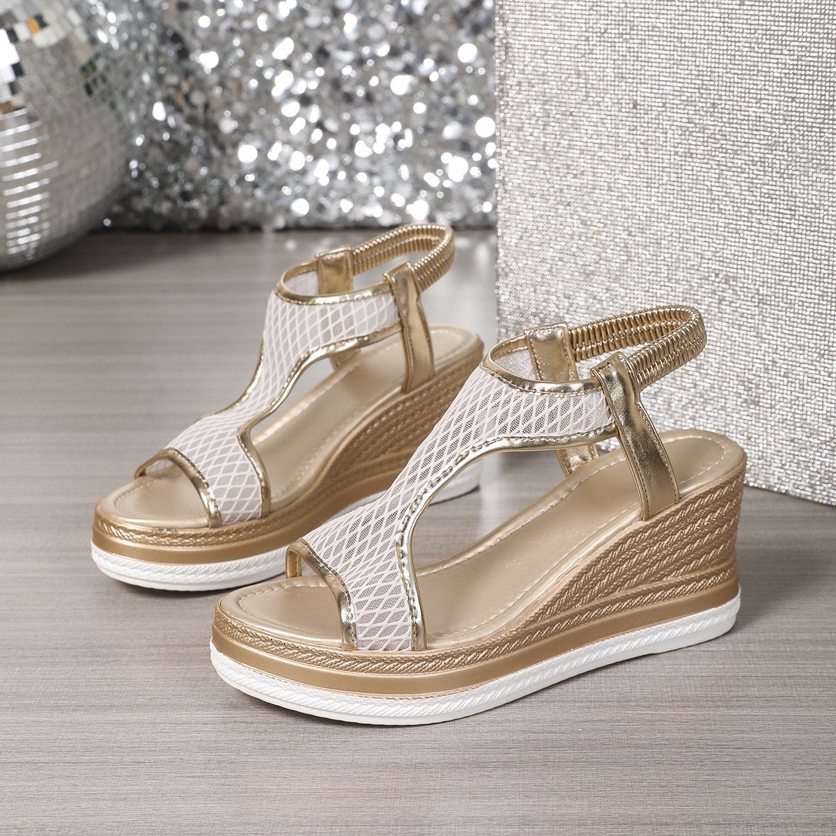 Freja™ – Elegantní ortopedické sandály na klínku