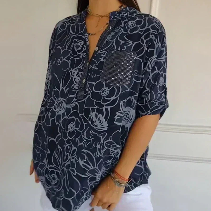 Lucie™ | Elegantní květinová halenka s lehkým střihem